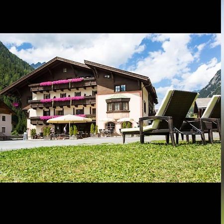 Hotel Restaurant Liesele Sonne Sankt Leonhard im Pitztal Bagian luar foto