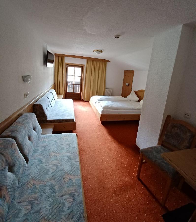 Hotel Restaurant Liesele Sonne Sankt Leonhard im Pitztal Bagian luar foto