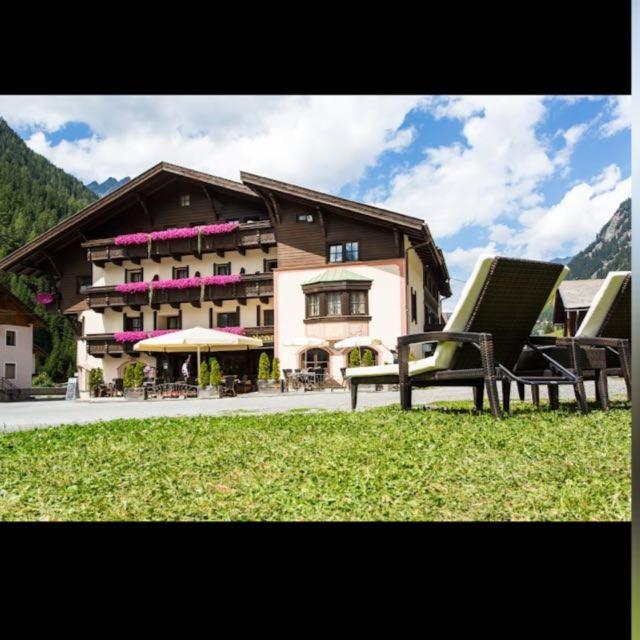 Hotel Restaurant Liesele Sonne Sankt Leonhard im Pitztal Bagian luar foto