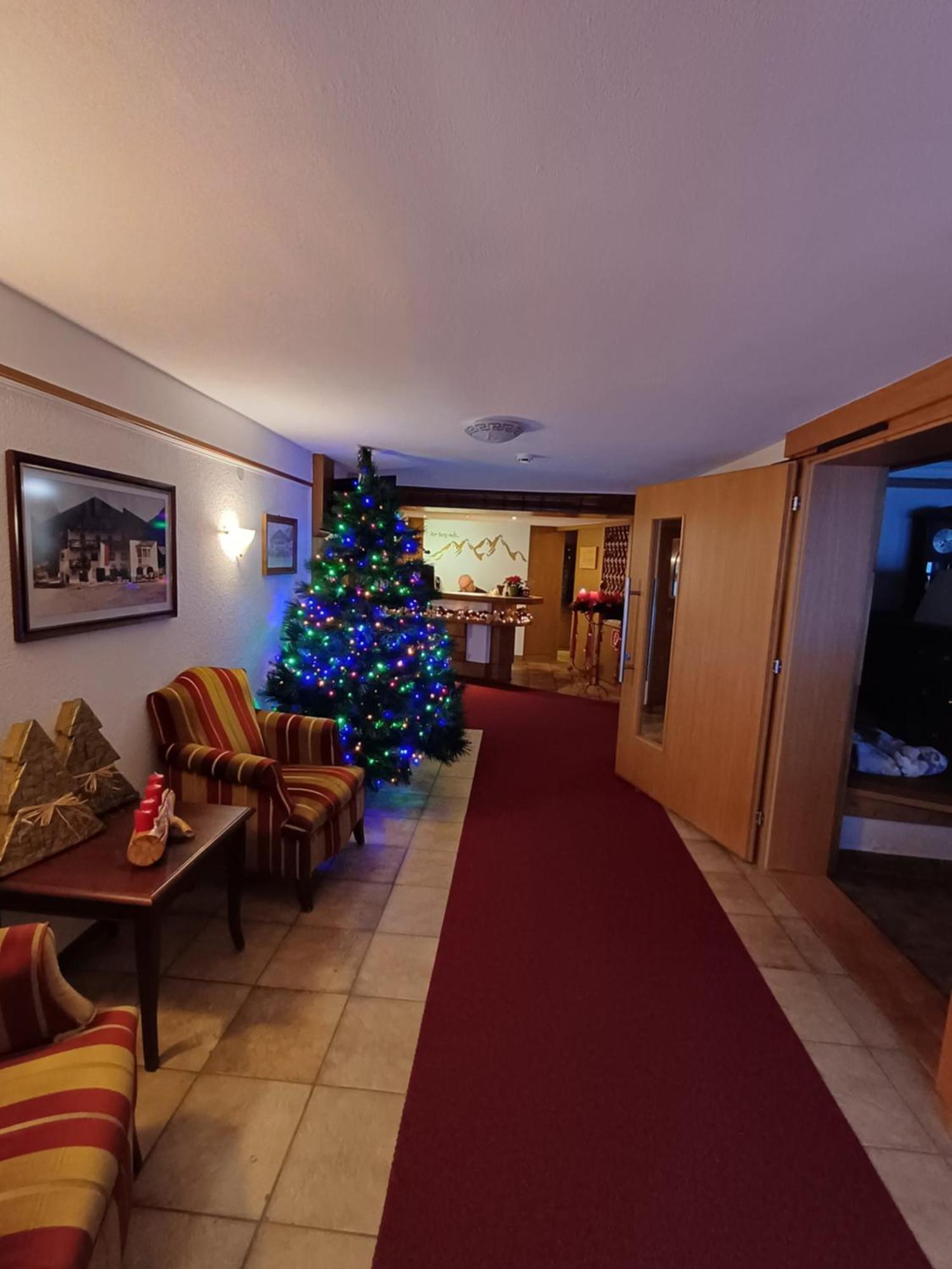 Hotel Restaurant Liesele Sonne Sankt Leonhard im Pitztal Bagian luar foto