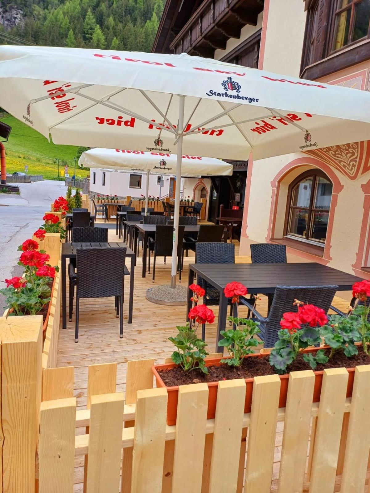 Hotel Restaurant Liesele Sonne Sankt Leonhard im Pitztal Bagian luar foto
